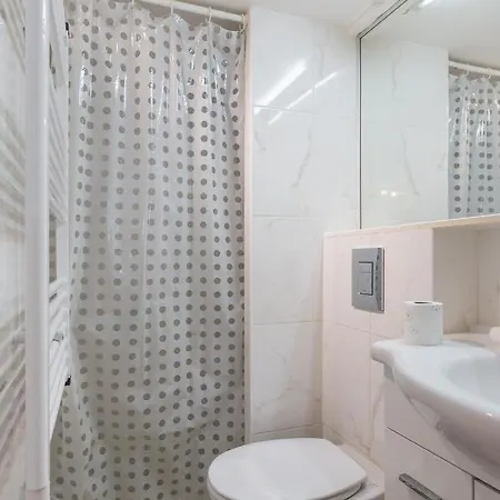 アパート Adriatic View